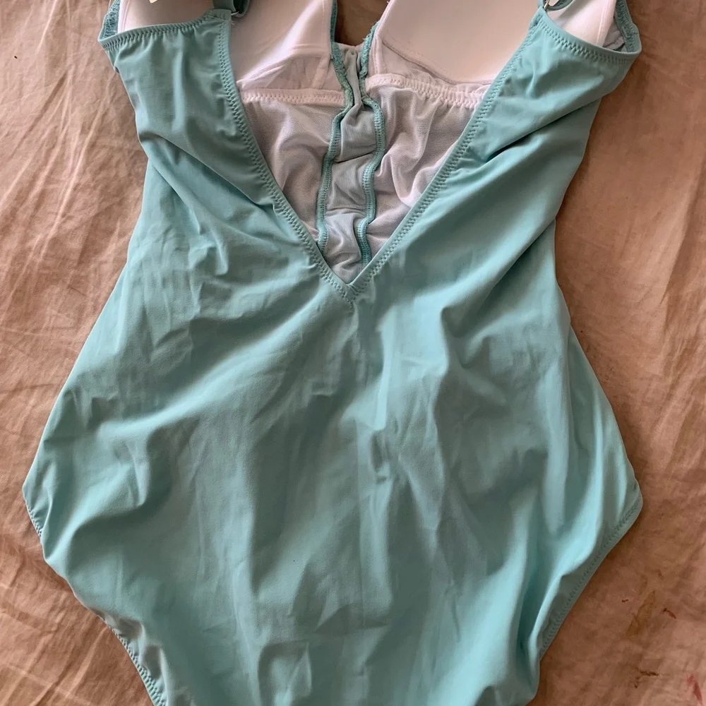 Gottex Swimsuit 12D - Picture 4 of 14